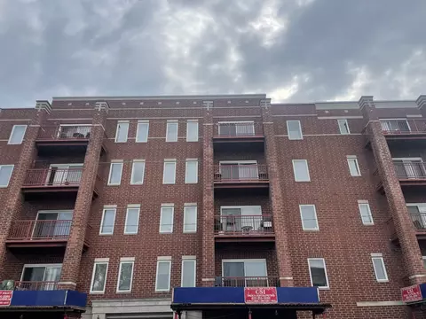 6238 26th St #401, Berwyn, IL 60402