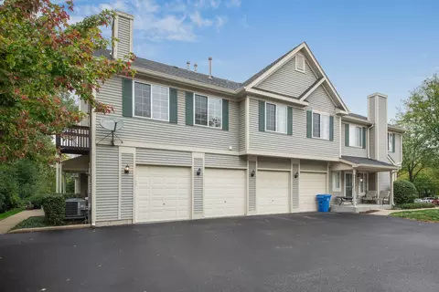 294 Windsor Ct #D, South Elgin, IL 60177