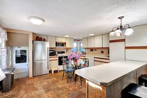 20 Westwood St, Weldon, IL 61882 photo 6