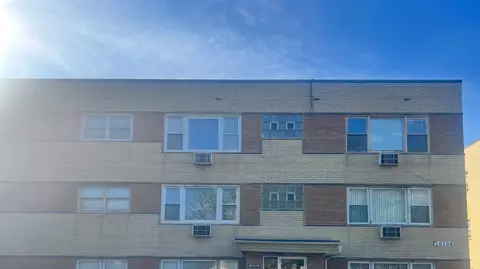 10108 S Pulaski Rd #3N, Oak Lawn, IL 60453