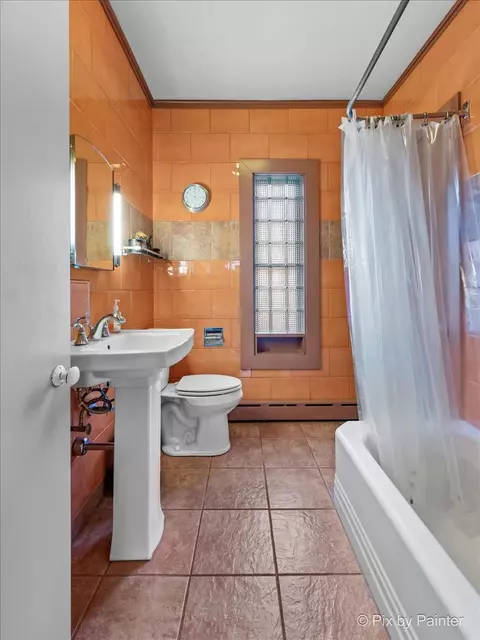 112 S Hickory Ave, Bartlett, IL 60103 photo 9