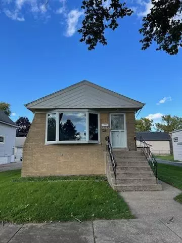 8022 44th St, Lyons, IL 60534 photo 1