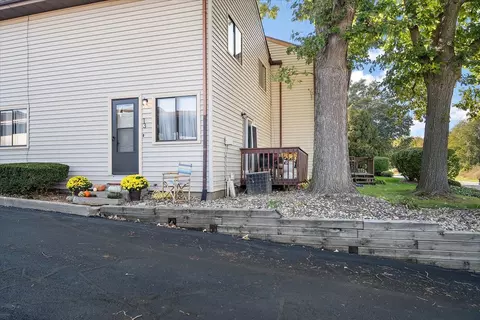 1405 E Vernon Ave #13, Normal, IL 61761
