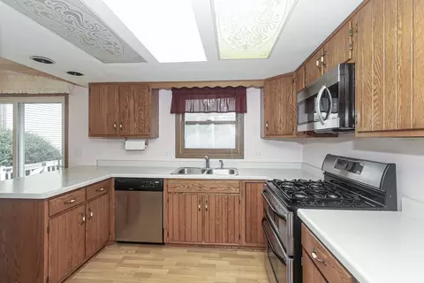 1970 Monday Dr, Elgin, IL 60123 photo 11
