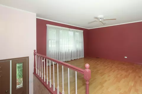 1970 Monday Dr, Elgin, IL 60123 photo 7