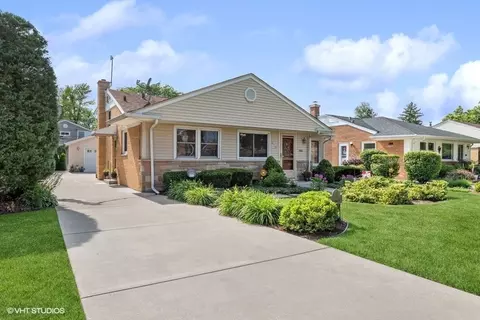 918 Sylviawood Ave, Park Ridge, IL 60068