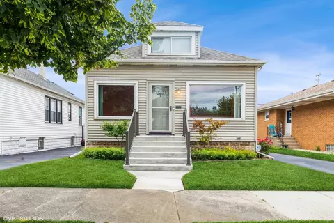 13237 S Escanaba Ave, Chicago, IL 60633
