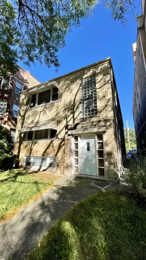 2214 W Arthur Ave, Chicago, IL 60645