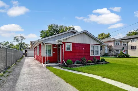 7737 39th St, Lyons, IL 60534