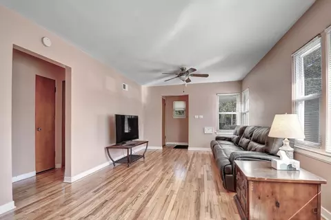 7737 39th St, Lyons, IL 60534 photo 3