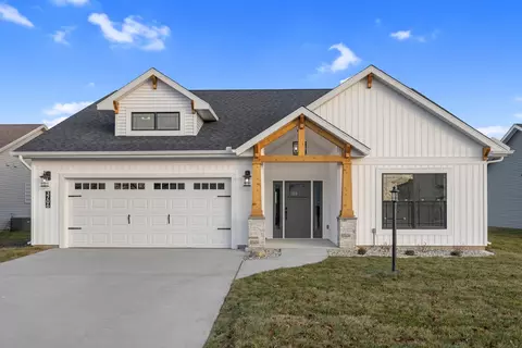 3706 Boulder Ridge Dr, Champaign, IL 61822