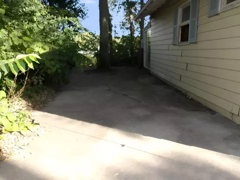 369 Waterfront Dr, Dixon, IL 61021 photo 3