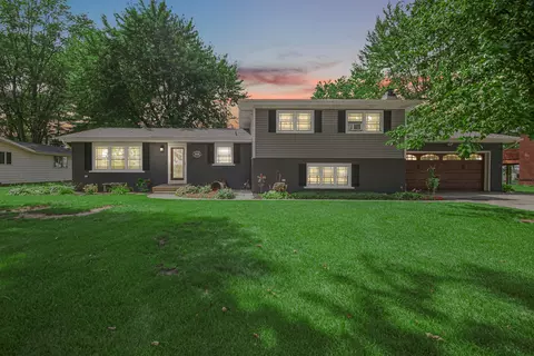 3648 N Vincennes Trl, Momence, IL 60954