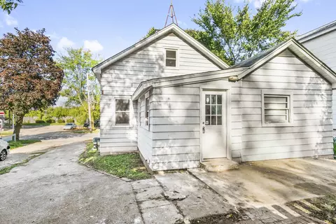 612 S Broadway Ave, Aurora, IL 60505 photo 2