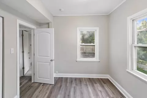 612 S Broadway Ave, Aurora, IL 60505 photo 9