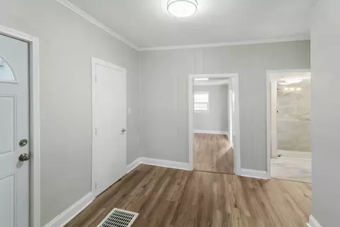 612 S Broadway Ave, Aurora, IL 60505 photo 6