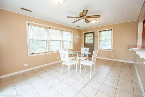 257 S Laurel Rd, Kankakee, IL 60901 photo 5