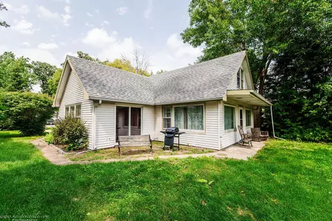 257 S Laurel Rd, Kankakee, IL 60901 photo 2