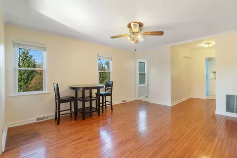 1336 E Lincoln Ave, Des Plaines, IL 60018 photo 5