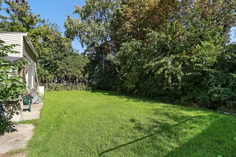 1336 E Lincoln Ave, Des Plaines, IL 60018 photo 25