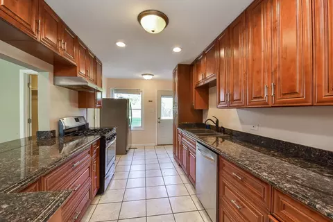 850 Ash Rd, Hoffman Estates, IL 60169 photo 7