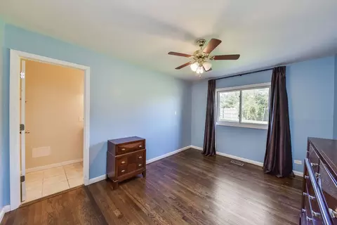 850 Ash Rd, Hoffman Estates, IL 60169 photo 10
