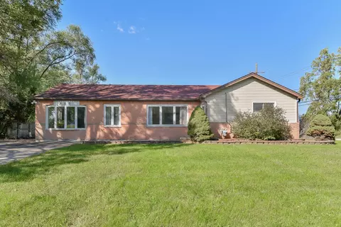 850 Ash Rd, Hoffman Estates, IL 60169