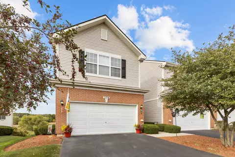 578 N Fox Trl, Round Lake, IL 60073