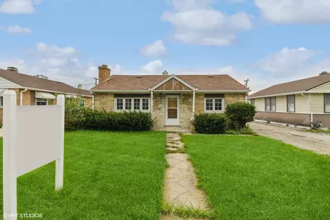 4341 Ruby St, Schiller Park, IL 60176