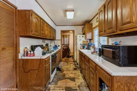 4341 Ruby St, Schiller Park, IL 60176 photo 4
