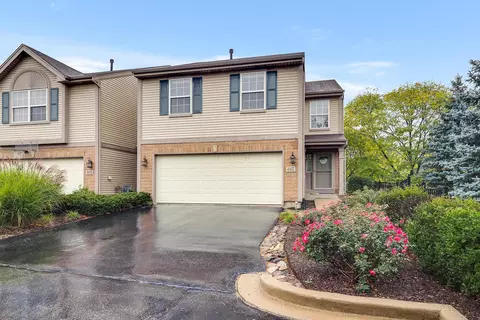 617 W Georgian Ct, Addison, IL 60101