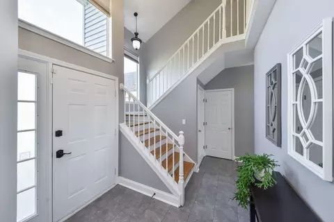2079 Westridge Blvd, Bartlett, IL 60103 photo 2
