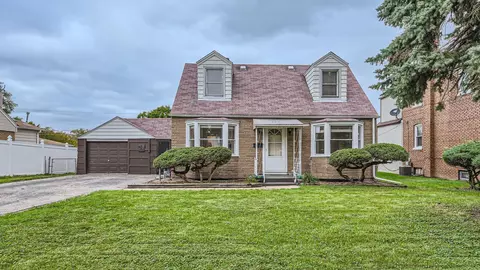 62 West Dr, Northlake, IL 60164