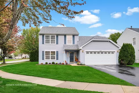 2020 Foxtail Dr, Aurora, IL 60504