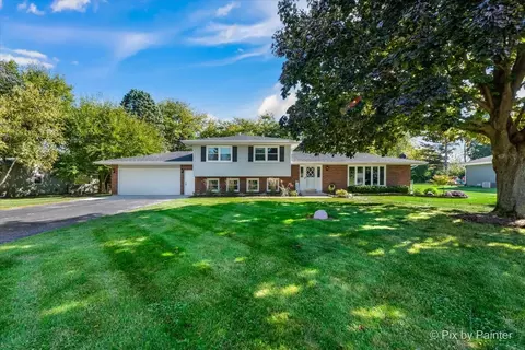 12 N243 Hilltop Rd, Elgin, IL 60124