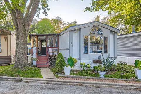 444 W Touhy Ave #376, Des Plaines, IL 60018