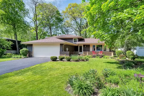 153 Kimber Dr, New Lenox, IL 60451