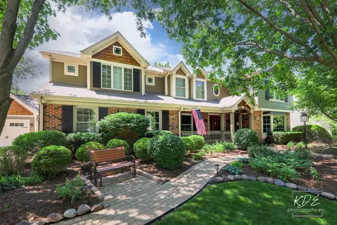 1341 Briergate Dr, Naperville, IL 60563