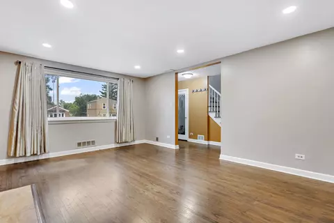 1239 E 98th St, Chicago, IL 60628 photo 5
