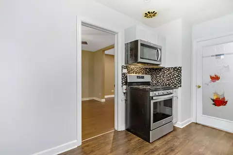 1239 E 98th St, Chicago, IL 60628 photo 8