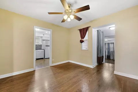 1239 E 98th St, Chicago, IL 60628 photo 7