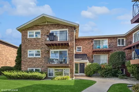 5629 6th Ave #1A, Countryside, IL 60525