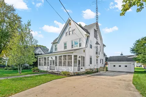 320 S Gage St, Somonauk, IL 60552
