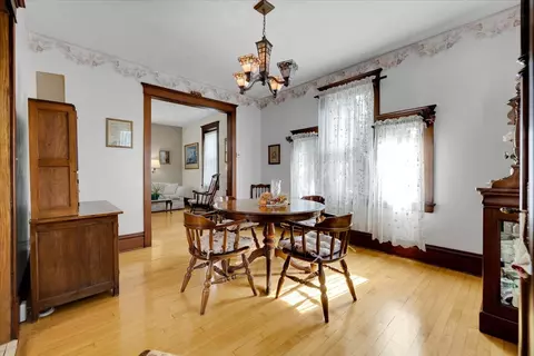 102 Monroe Ave, Elgin, IL 60123 photo 12
