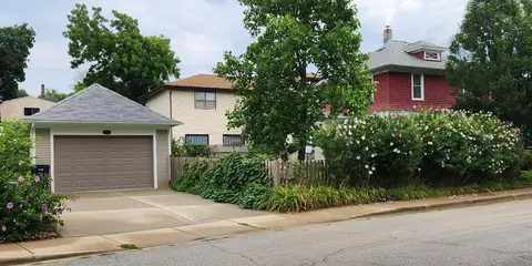 102 Monroe Ave, Elgin, IL 60123 photo 31