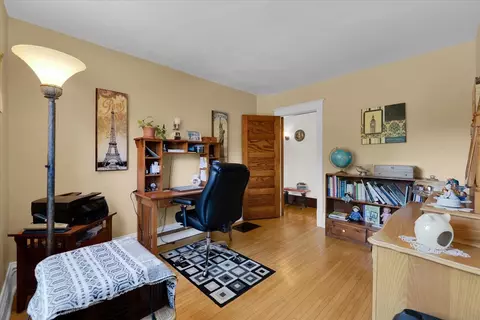 102 Monroe Ave, Elgin, IL 60123 photo 24
