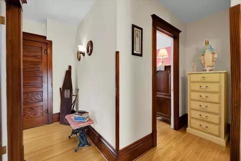 102 Monroe Ave, Elgin, IL 60123 photo 16