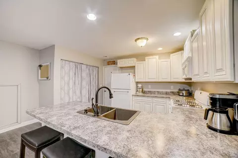 1640 E Patmore St, Diamond, IL 60416 photo 9