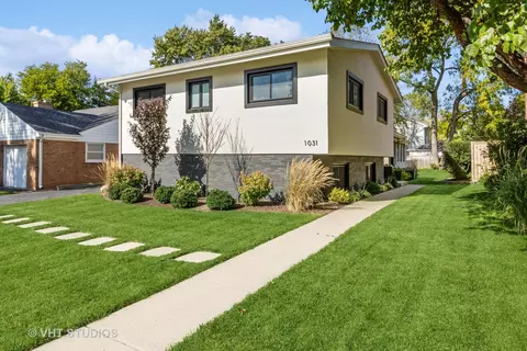 1031 Cherry Ln, Highland Park, IL 60035