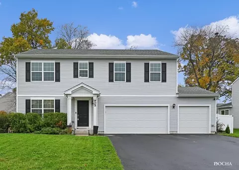 905 Bluegrass Ln, Plano, IL 60545